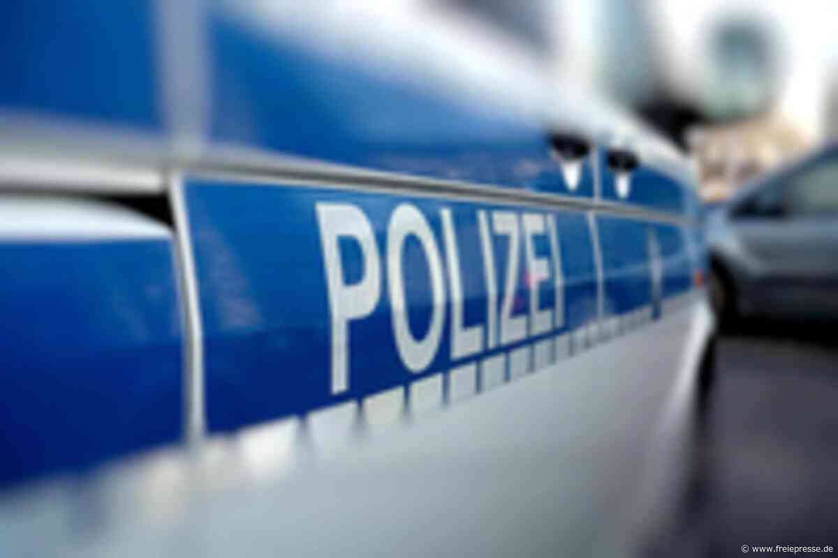 Zeugen für Unfall im Erzgebirge gesucht: Mit der Simson gegen Verkehrsschild