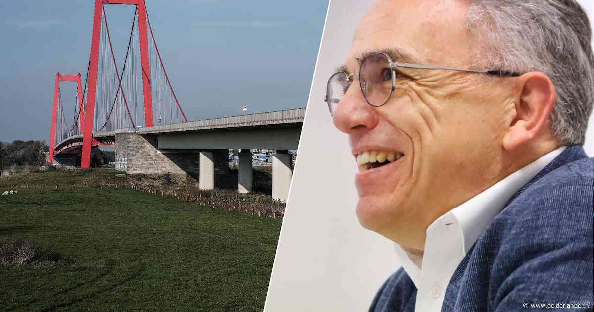 Waarom staat de rode Rijnbrug nu al ruim zeven jaar in de steigers? ‘Ik begrijp de vragen’