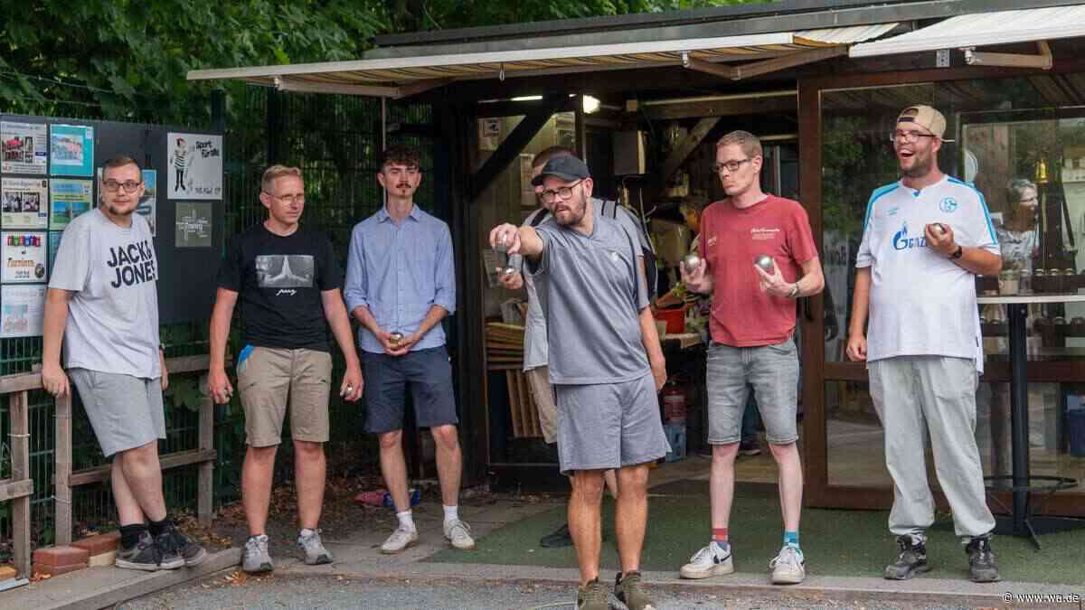 Boulefest der Alexianer: Highlight ist die Heimfahrt im Cabrio