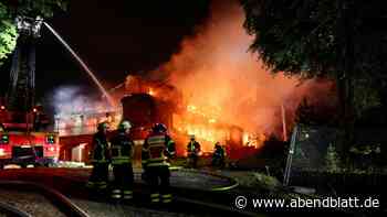 Großbrand in Hausbruch: Stillgelegtes Berghotel ist „akut einsturzgefährdet“