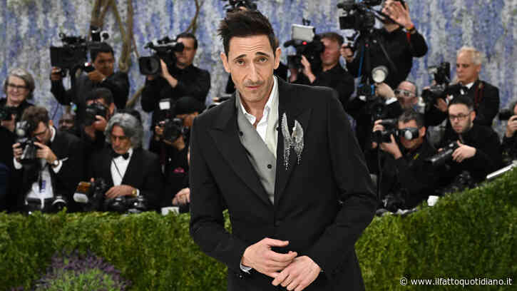 “Ho vissuto 5 mesi isolato in una stanza d’albergo lontano dai miei cari. Per il lavoro ho sacrificato comfort e libertà, dopo ‘Il Pianista’ ho dovuto ricostruire la mia vita dall’inizio”: lo rivela Adrien Brody