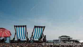 Will August 31 bank holiday be raincoats or BBQ? Met Office updates long-range forecast