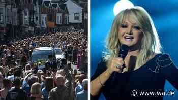 Gänsehaut bei Abschied von Bonnie Tyler: Tausende Fans singen Welthit bei bewegender Trauerprozession