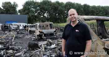 Een klant ziet ‘een beetje rook’, even later staan veertig caravans van Ruud in lichterlaaie