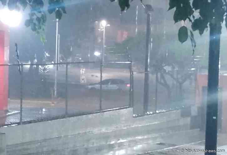 Reportan la presunta muerte de dos adolescentes tras lluvias en Caracas