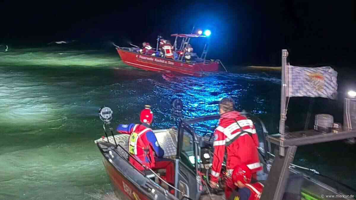 Sie wollten den Sonnenuntergang auf SUP-Boards beobachten – dann kommt Sturm: Großeinatz auf See in Oberbayern