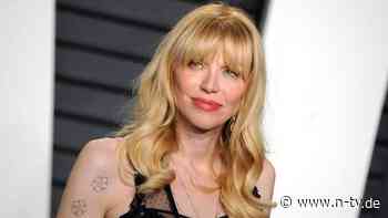 "Mein Körper ist explodiert": Courtney Love enthüllt lebensbedrohliche Erkrankung