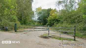 Murder inquiry after man bitten by dog dies