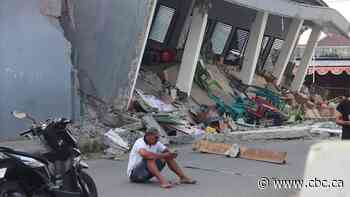 Thousands evacuated as Indonesia quake death toll rises to 53