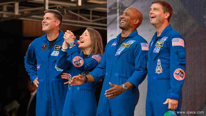Artemis II pilot thanks NASA for letting him fly Orion by hand: 'I'm still blown away by that trust'