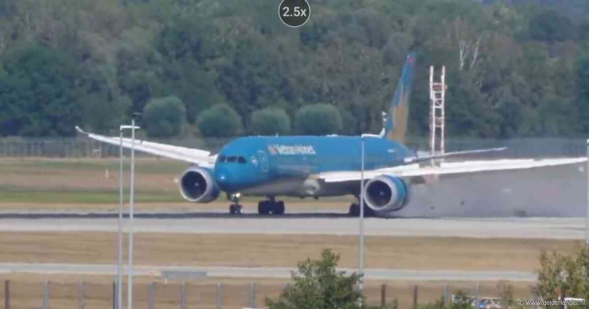 Dreamliner maakt ‘tailstrike’ bij opstijgen vanaf luchthaven München en keert met flinke schade terug