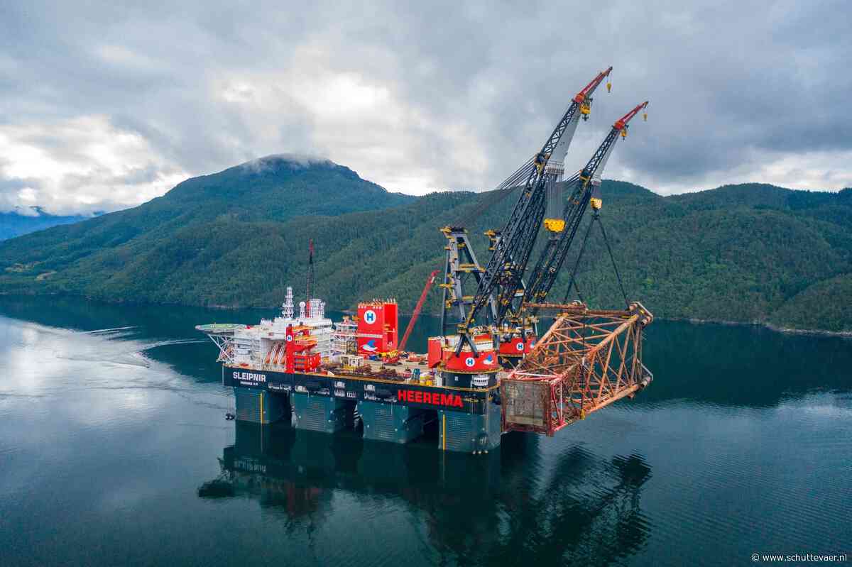 Sleipnir van Heerema vertrekt uit Rotterdam voor nieuwe klus op Noordzee