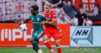 LIVE eredivisie | Mbayo helpt FC Twente aan voorsprong: PEC-aanvaller schiet bal hard in eigen doel