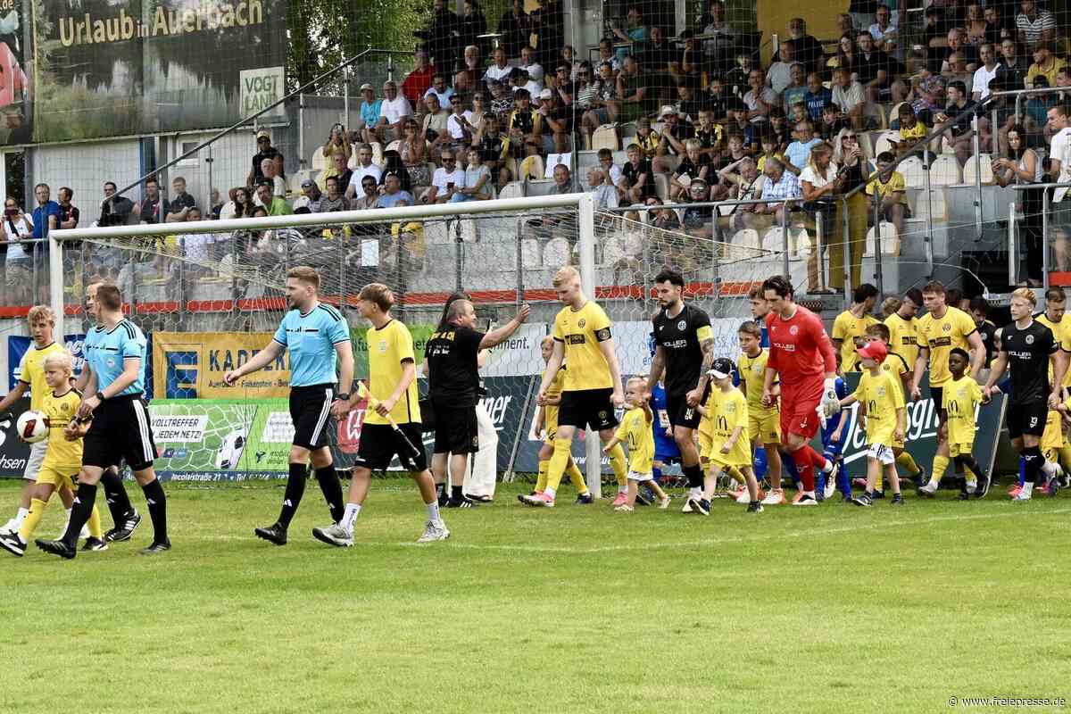 Wildes Derby im Vogtland: VfB Auerbach sichert sich historischen Sieg gegen VFC Plauen