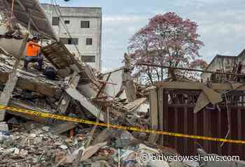 Equipos de rescate reducen expectativas de hallar sobrevivientes a casi una semana del terremoto en Colombia