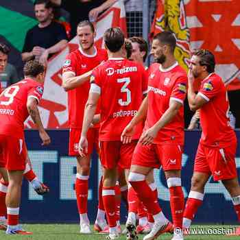 Ontlading in Enschede: FC Twente boekt eerste seizoenzege tegen matig PEC Zwolle