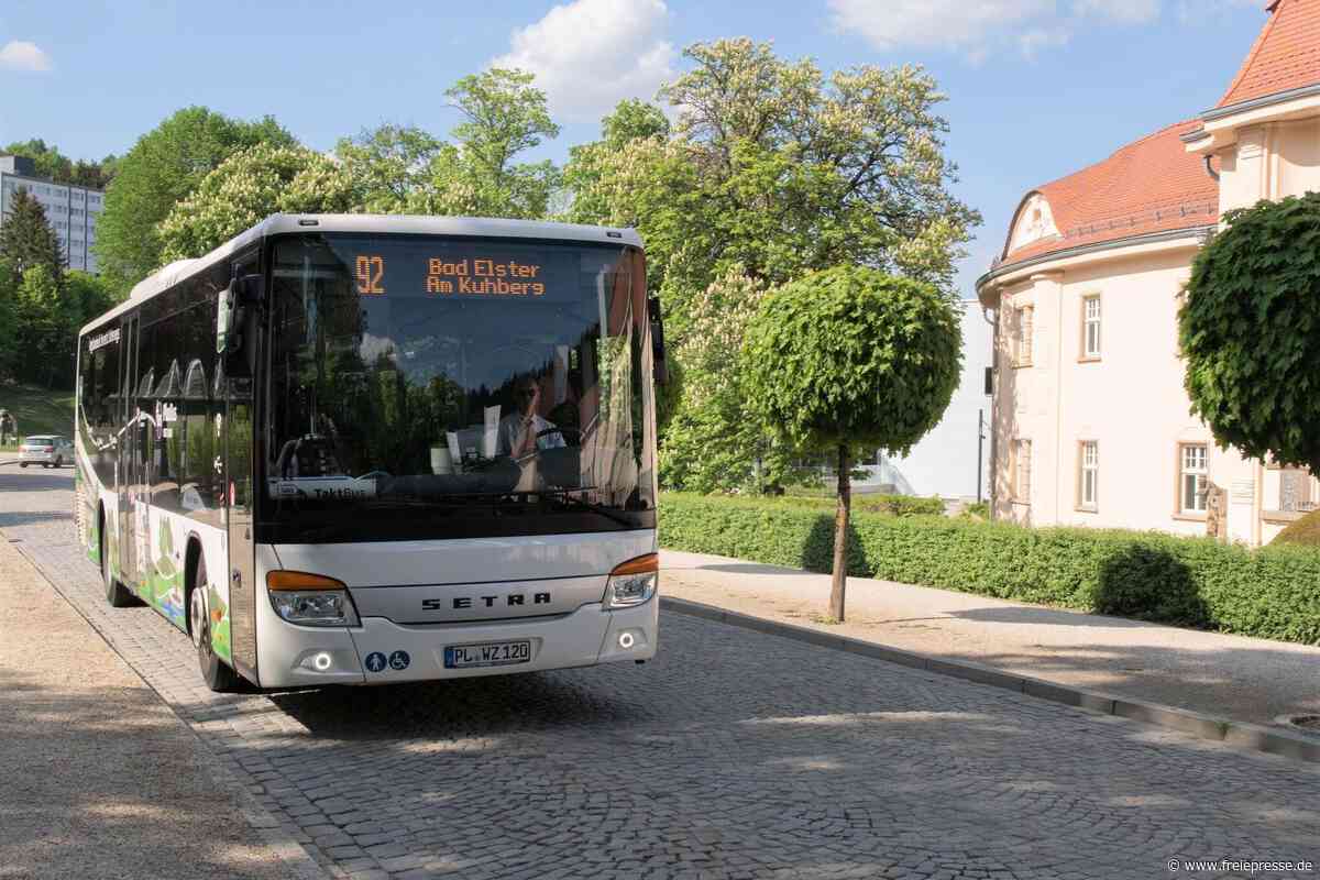 Busse rollen wegen B 92-Sperrung bei Oelsnitz anders