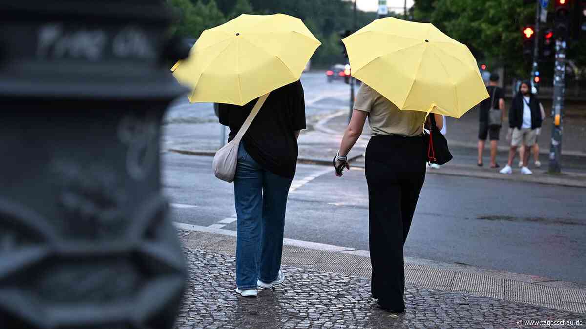 Nach der Hitze gibt es in Teilen Deutschlands Abkühlung und Regen