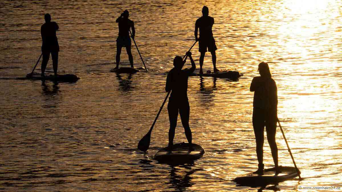 Stand-Up-Paddler geraten auf dem Kochelsee bei Dunkelheit in Lebensgefahr
