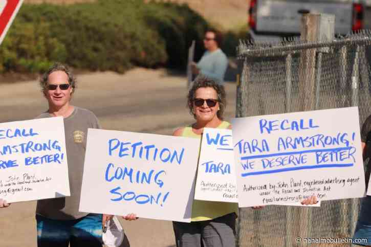 Okanagan protesters spread awareness of campaign to recall MLA Tara Armstrong