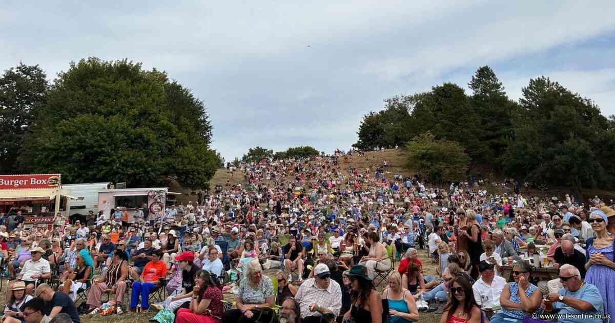 Hundreds more celebrate Bonnie Tyler fans fill Welsh castle to remember singer