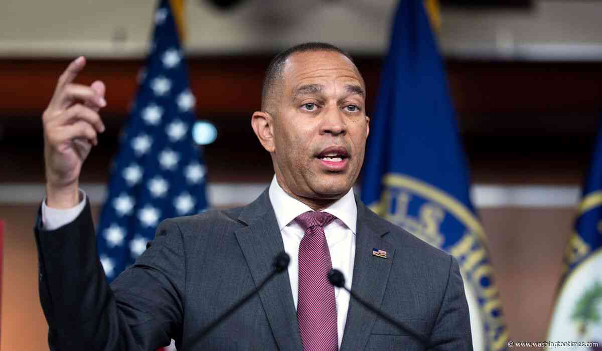 House Democratic Leader Hakeem Jeffries denounces Democratic Socialists of America's policy agenda