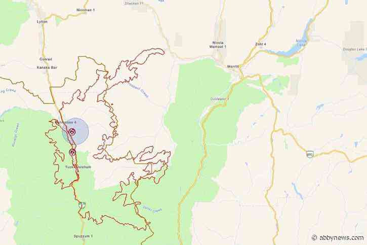 Ainslie Creek wildfire burns to Alexandra Tunnel in Fraser Canyon