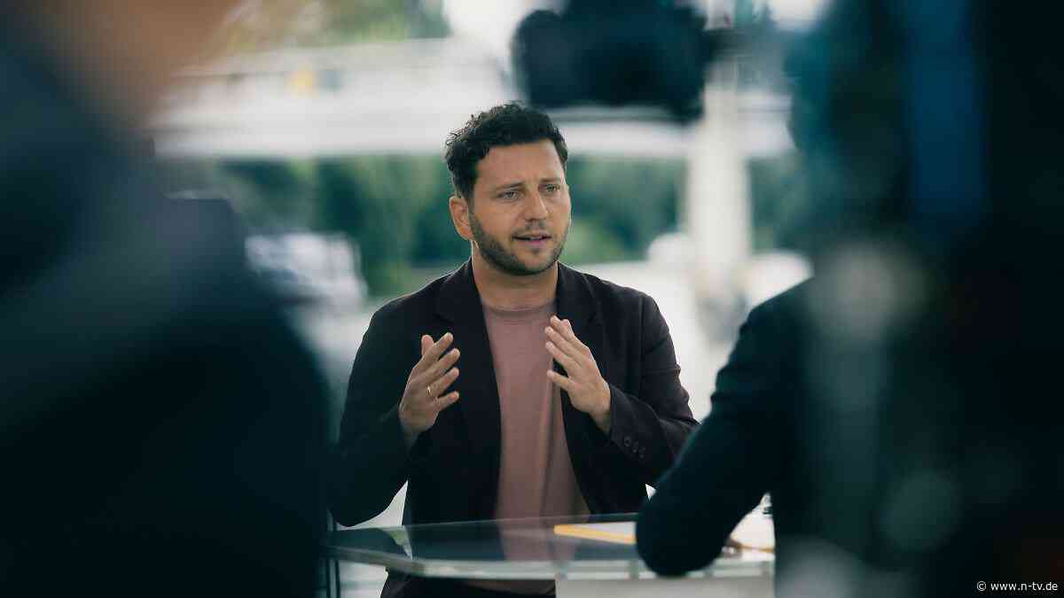 "Für die Demokratie entscheiden": Banaszak fordert von CDU Gesprächsbereitschaft mit Linke