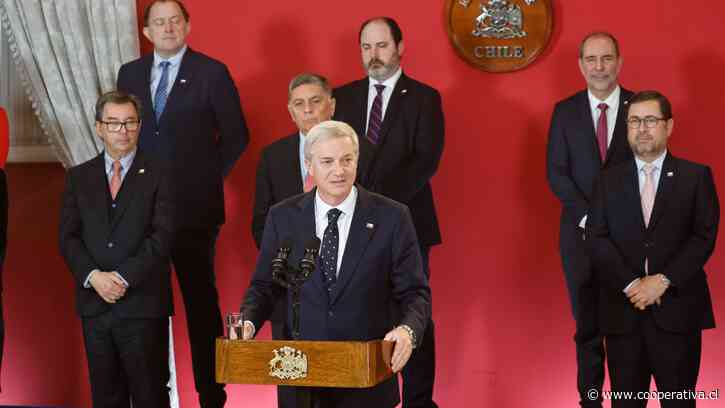 PS por "descoordinación" del Gobierno: "Si no tuviera mayoría parlamentaria, estaría en el suelo"