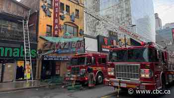 Zanzibar Tavern owner 'devastated' as Toronto Fire crews tackle fire, heavy smoke