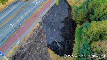 Flink stuk berm in brand