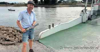 Veerschipper Joep gaat tot het gaatje op de Nederrijn: ‘Ik lag eruit, maar we varen weer’