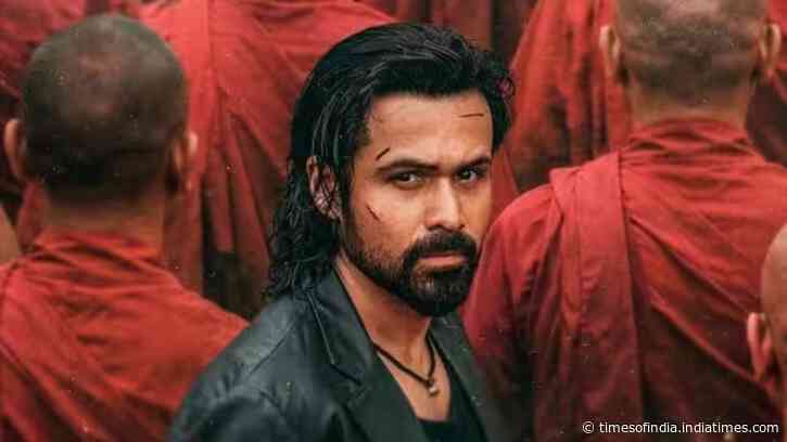 'Awarapan 2' screening turns chaotic, audience gets angry, unable to breathe as AC goes off