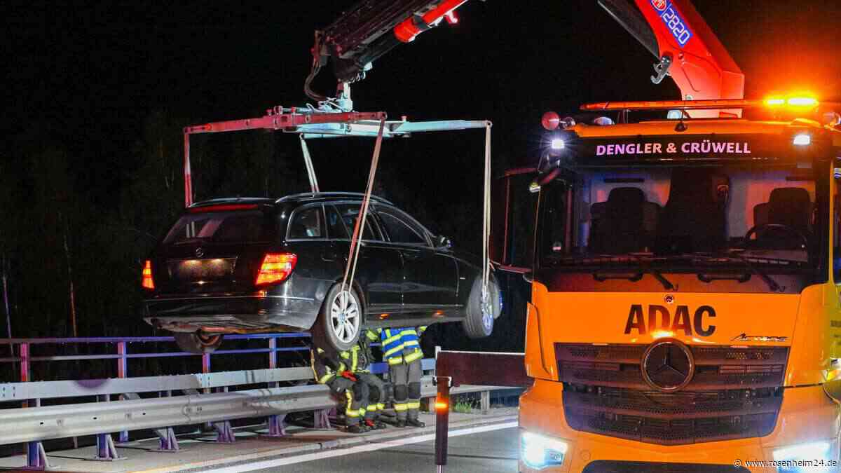 Karambolage auf A8-Auffahrt bei Rosenheim – drei Autos beteiligt