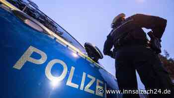 Bewaffneter Mann zieht durch Straßen und droht Passanten – Großalarm in Erding