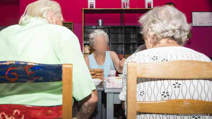 Perché i decreti meloniani hanno smantellato la legge per gli anziani non autosufficienti