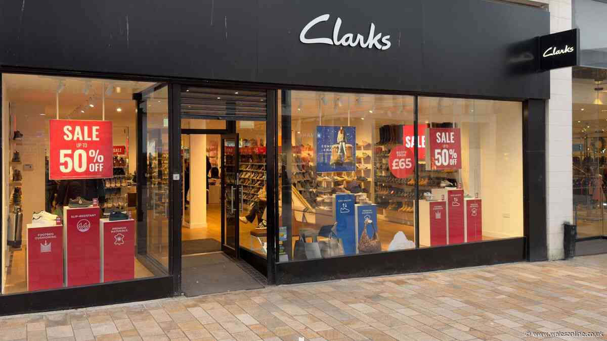 'Perfect' Clarks sandals hailed 'a heatwave godsend' now £3 in double sale