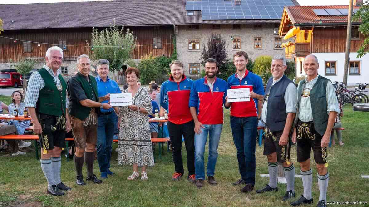 Singspiel-Erfolg in Wiechs: Über 28.000 Euro für Bergwacht und Musikschule