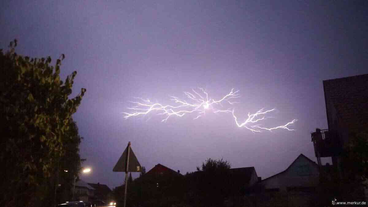 Unwetter, Aquaplaning und Wetterleuchten – Gewitter suchten Bayern heim