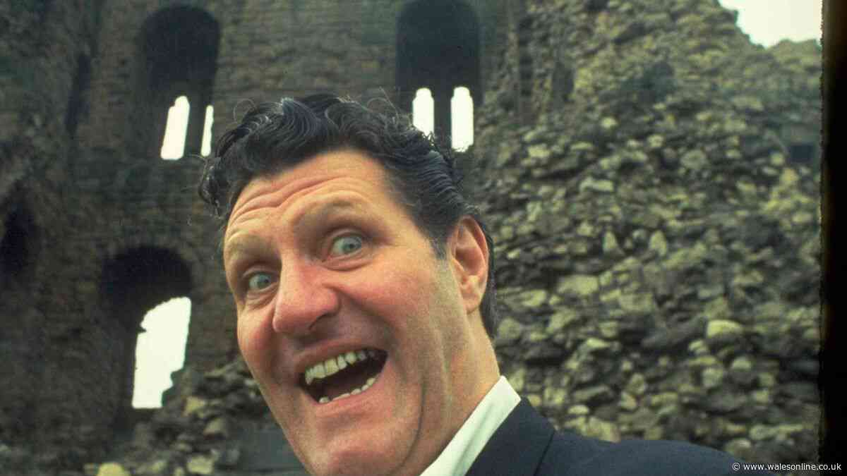 Welsh comedy legend's tragic death on stage in front of millions who laughed along
