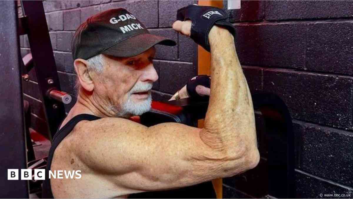 Schwarzenegger tells weightlifter, 88, 'keep pumping'