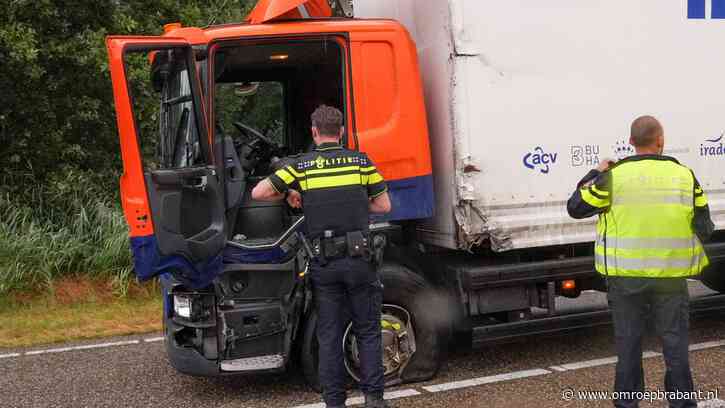 Chauffeur gewond bij ongeluk met twee vrachtwagens op N279