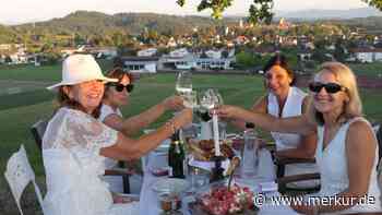 Am „Hartung-Kreuz": 12. „Dinner in Weiß“ mit herrlichem Ausblick