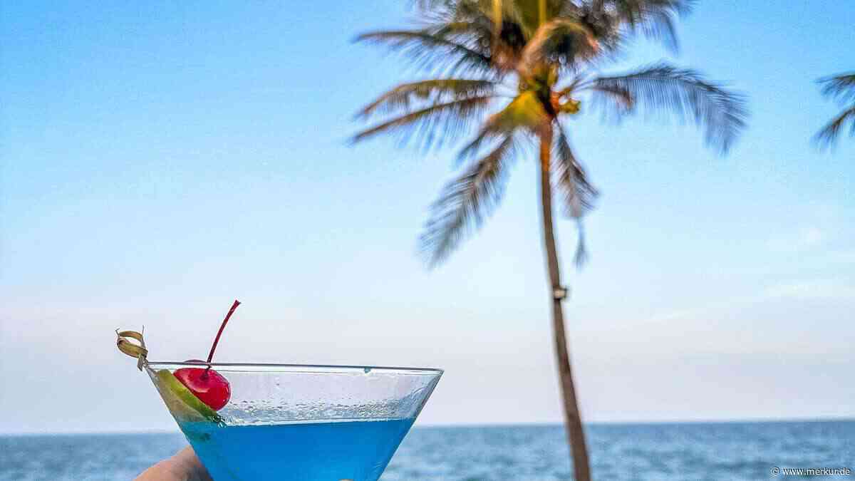 Blue Lagoon: Warum der Kult-Cocktail aus den 80ern zurück ist