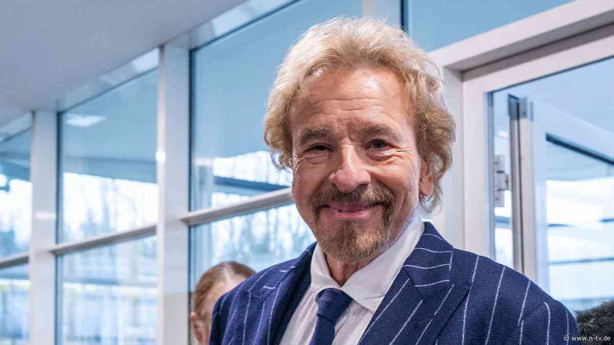 "Er sieht gut aus": Thomas Gottschalks Schwester teilt neues Foto mit ihm 