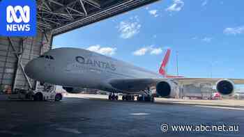 Qantas A380 flew to US and back with maintenance light left in wing