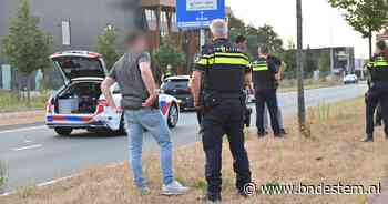 27-jarige man uit Lelystad opgepakt na wilde politieachtervolging in Breda: gestolen auto meegenomen tijdens proefrit