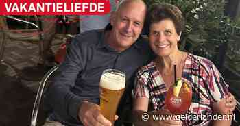 Mariëtte ziet een knappe man op het strand en staat voor een dilemma dat veel vrouwen zullen herkennen