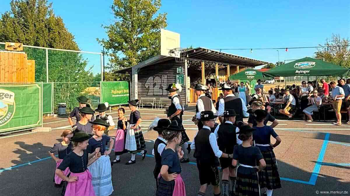 Dorffest lockt 400 Gäste – Vorstand organisierte mit gebrochenem Schlüsselbein