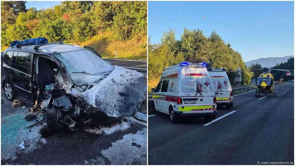 Familie nach Unfall in Feuerauto gefangen: Keiner hilft – Gaffer machen lieber Fotos